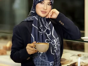 روسری ابریشم ژاکارد وارداتی (چهار رنگ) - طرح رویال روپ